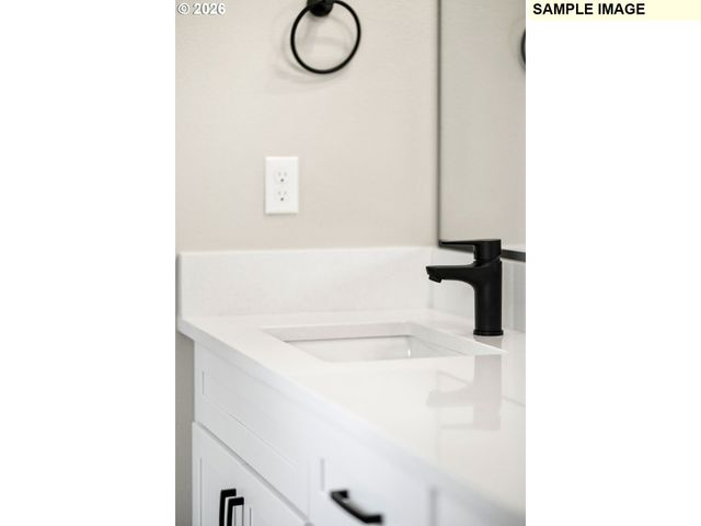 676 Ne SALING Dr W 96, Estacada, OR 97023