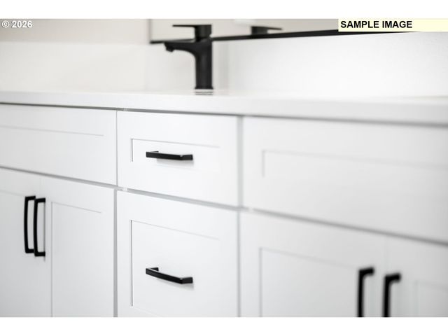 676 Ne SALING Dr W 96, Estacada, OR 97023