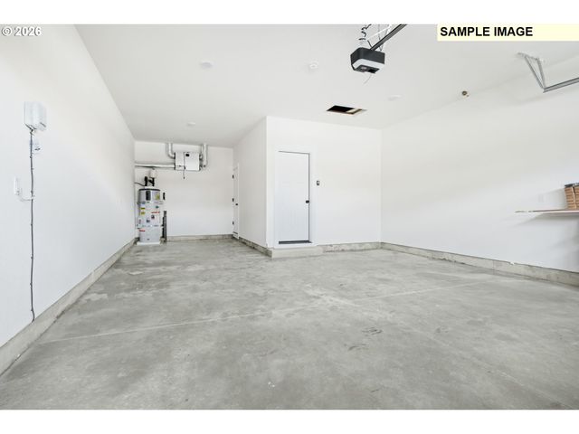 676 Ne SALING Dr W 96, Estacada, OR 97023