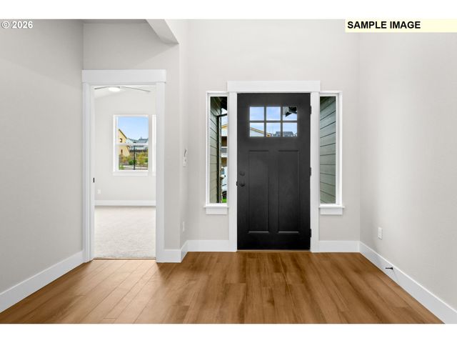 676 Ne SALING Dr W 96, Estacada, OR 97023