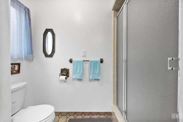 7809 Carol Sue Court, Bakersfield, CA 93308