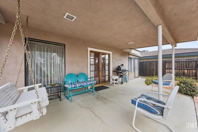 7809 Carol Sue Court, Bakersfield, CA 93308