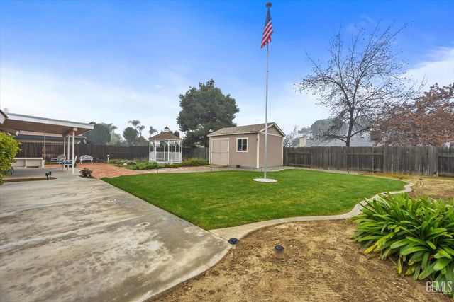 7809 Carol Sue Court, Bakersfield, CA 93308