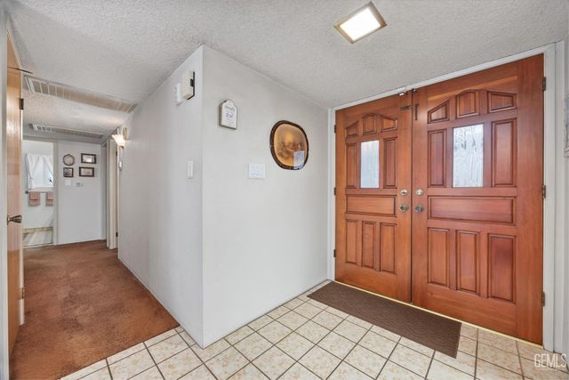 7809 Carol Sue Court, Bakersfield, CA 93308