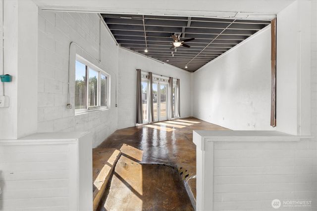 102 Everson Rd, Everson, WA 98247