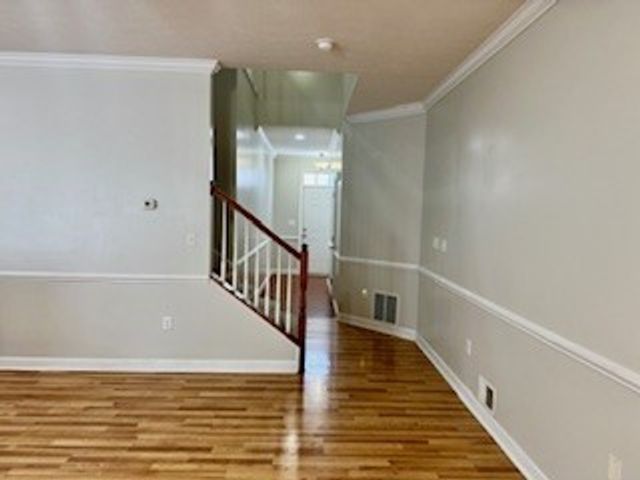 230 Shenango Fairway Dr, Shenango Twp, PA 16101