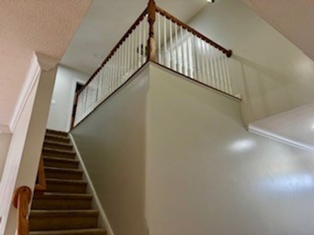 230 Shenango Fairway Dr, Shenango Twp, PA 16101