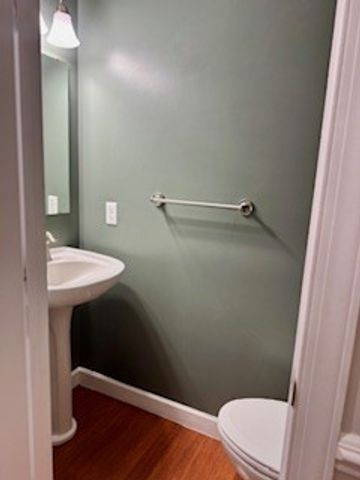 230 Shenango Fairway Dr, Shenango Twp, PA 16101