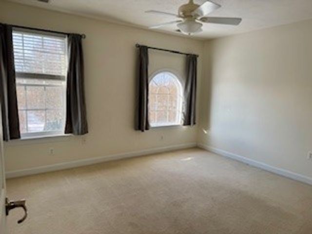 230 Shenango Fairway Dr, Shenango Twp, PA 16101