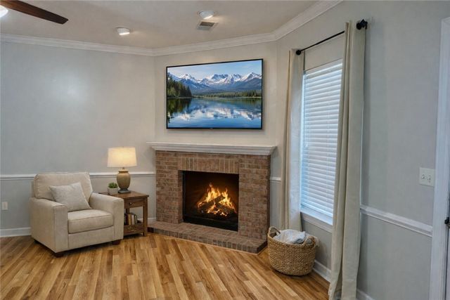 230 Shenango Fairway Dr, Shenango Twp, PA 16101