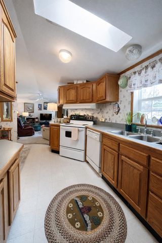 70 Bluebird Lane, Lyndon, VT 05851
