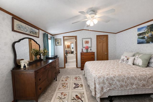 70 Bluebird Lane, Lyndon, VT 05851