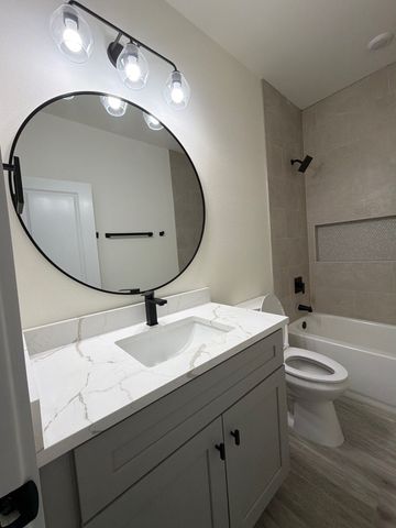 5707 Barkridge Drive, Granbury, TX 76048