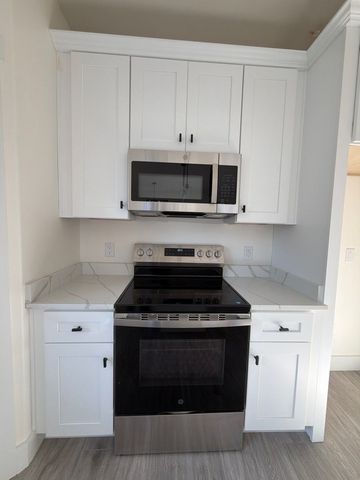 5707 Barkridge Drive, Granbury, TX 76048