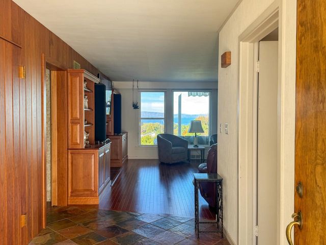 165 Crescent Road, Burlington, VT 05401