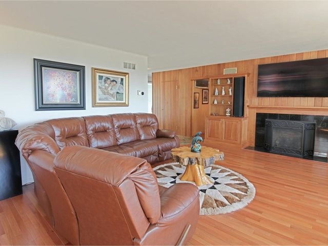 165 Crescent Road, Burlington, VT 05401