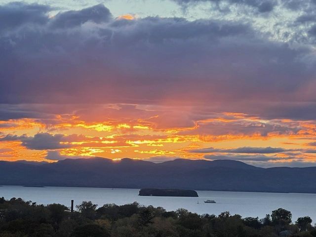 165 Crescent Road, Burlington, VT 05401
