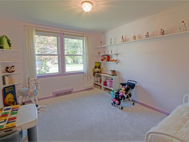 165 Crescent Road, Burlington, VT 05401
