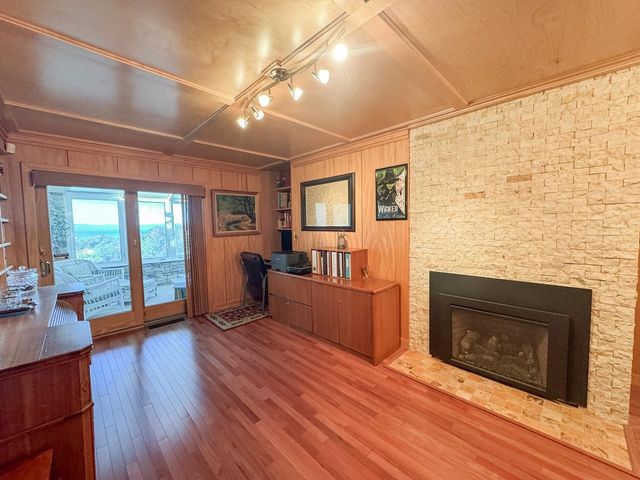 165 Crescent Road, Burlington, VT 05401