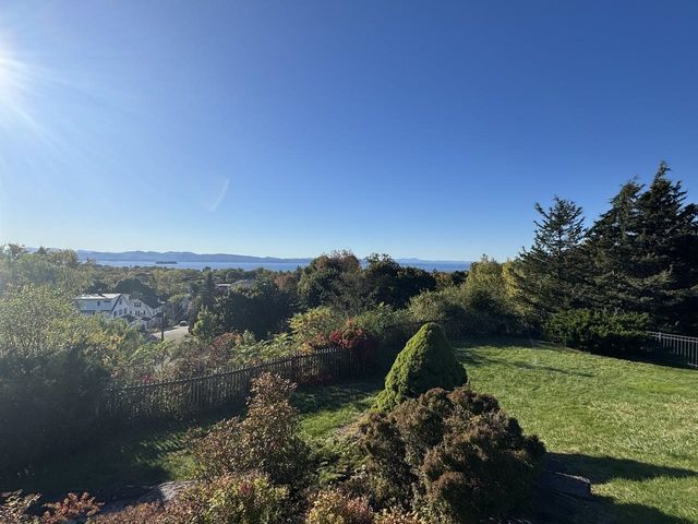 165 Crescent Road, Burlington, VT 05401