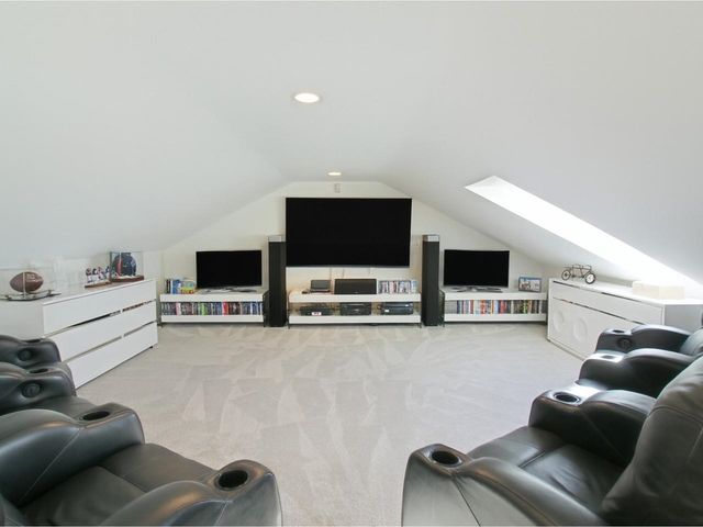 165 Crescent Road, Burlington, VT 05401
