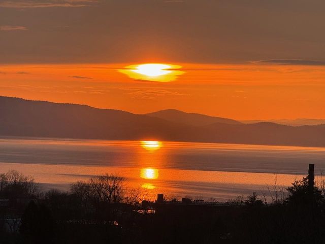 165 Crescent Road, Burlington, VT 05401