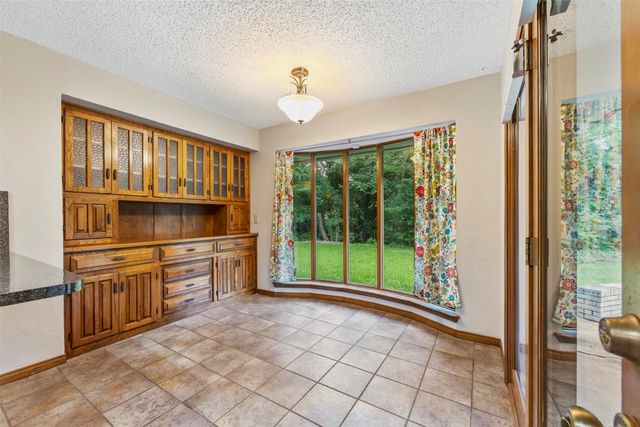 802 Rock Canyon Drive, Duncanville, TX 75137