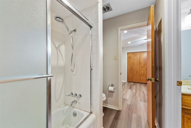 802 Rock Canyon Drive, Duncanville, TX 75137
