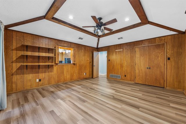 802 Rock Canyon Drive, Duncanville, TX 75137