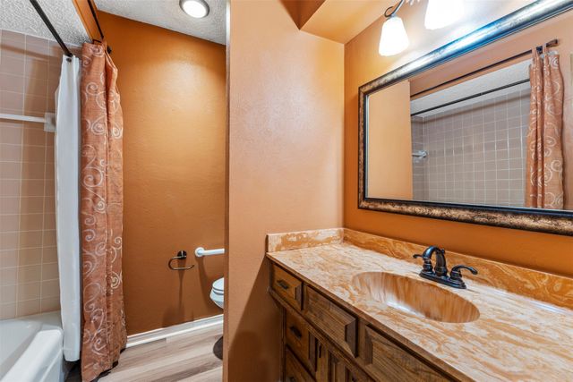 802 Rock Canyon Drive, Duncanville, TX 75137
