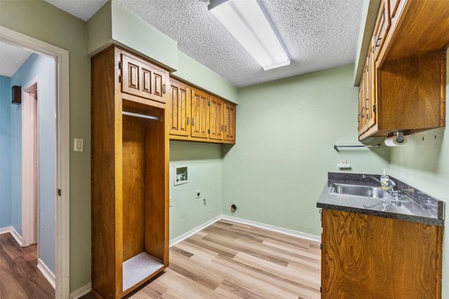 802 Rock Canyon Drive, Duncanville, TX 75137