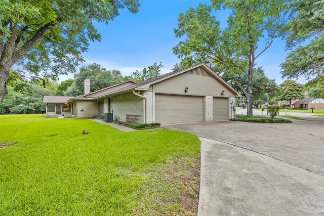 802 Rock Canyon Drive, Duncanville, TX 75137