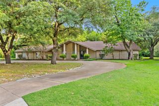 802 Rock Canyon Drive, Duncanville, TX 75137