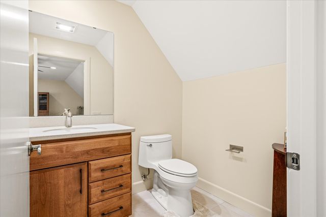 61 Bluff View Ct, Crossville, TN 38558