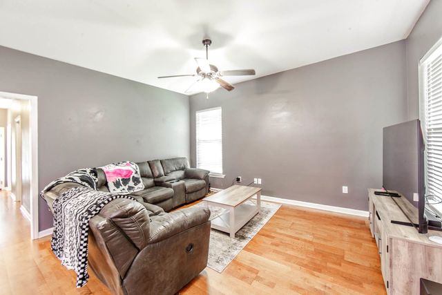 102 Petal Avenue, Thibodaux, LA 70301