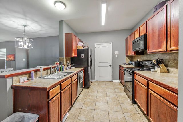 102 Petal Avenue, Thibodaux, LA 70301