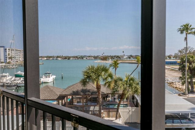 10355 PARADISE BOULEVARD 204, Treasure Island, FL 33706