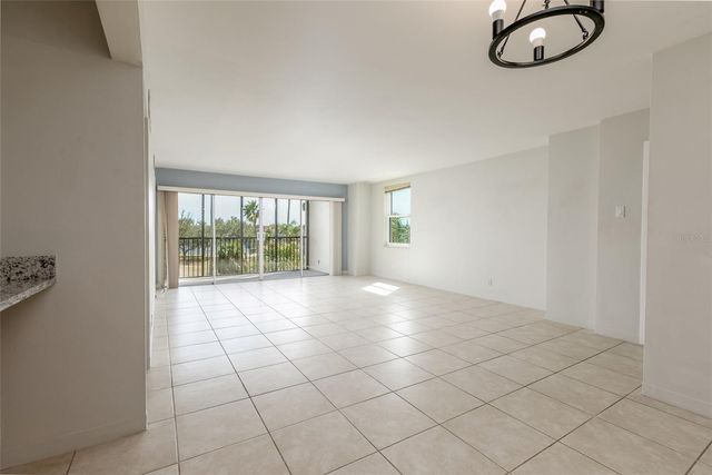 10355 PARADISE BOULEVARD 204, Treasure Island, FL 33706