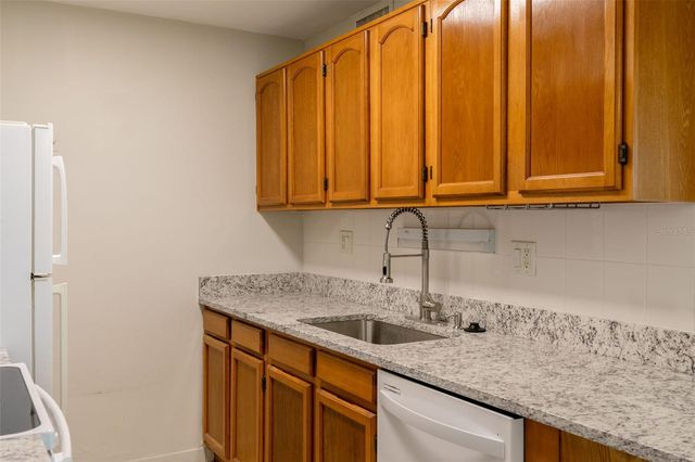 10355 PARADISE BOULEVARD 204, Treasure Island, FL 33706