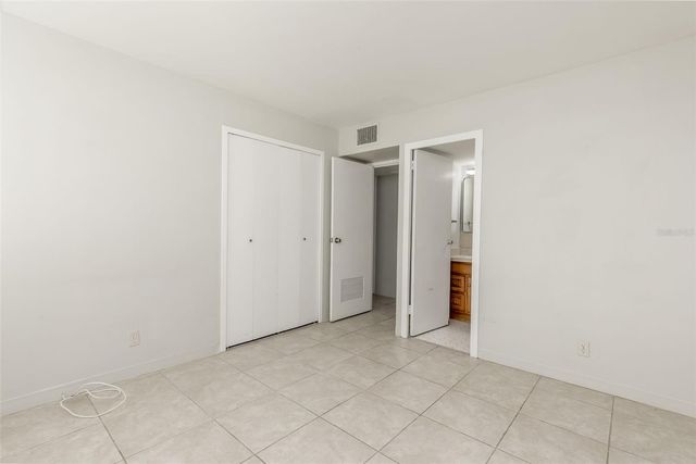 10355 PARADISE BOULEVARD 204, Treasure Island, FL 33706