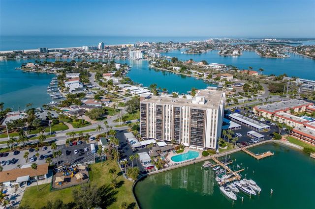 10355 PARADISE BOULEVARD 204, Treasure Island, FL 33706