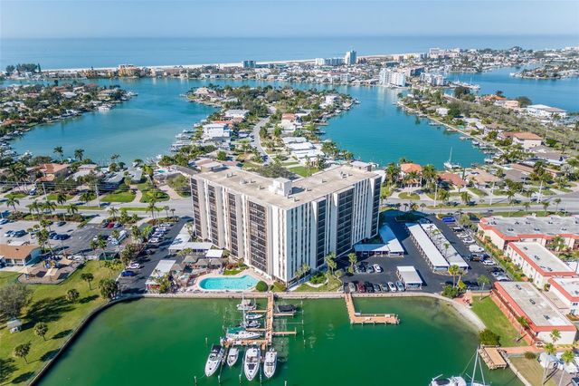 10355 PARADISE BOULEVARD 204, Treasure Island, FL 33706