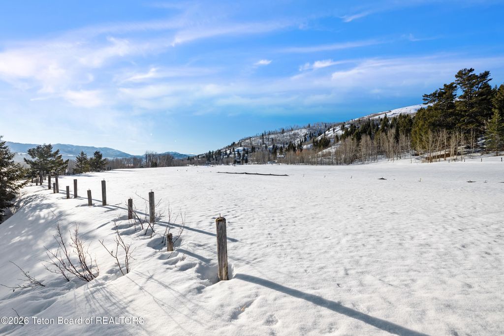 1225 MUNGER MOUNTAIN Road, Jackson, WY 83001 photo 9