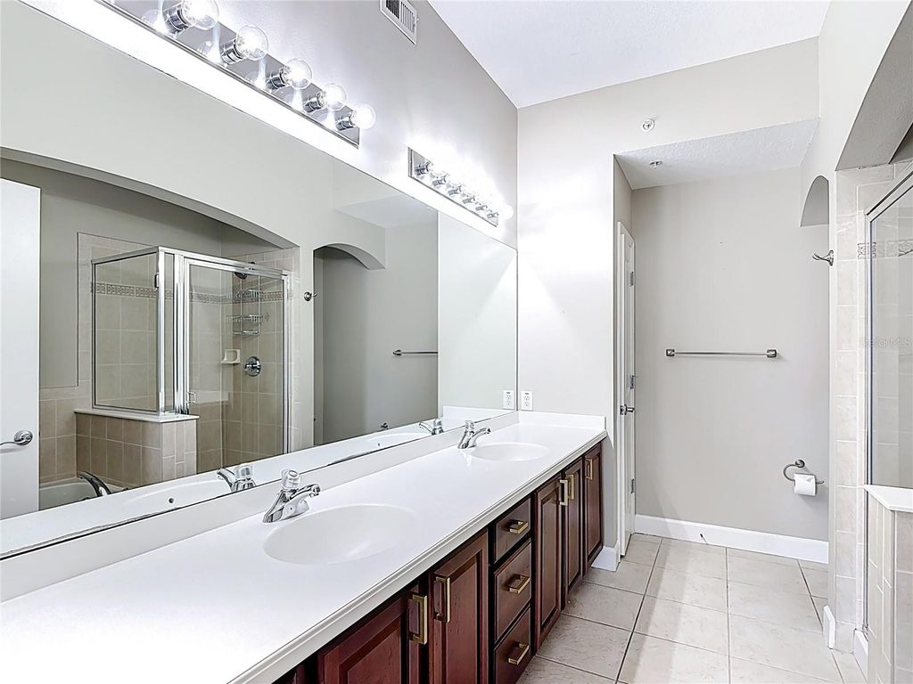 Image 20 of property listing at 1231 WRIGHT CIR 308, Celebration, FL 34747