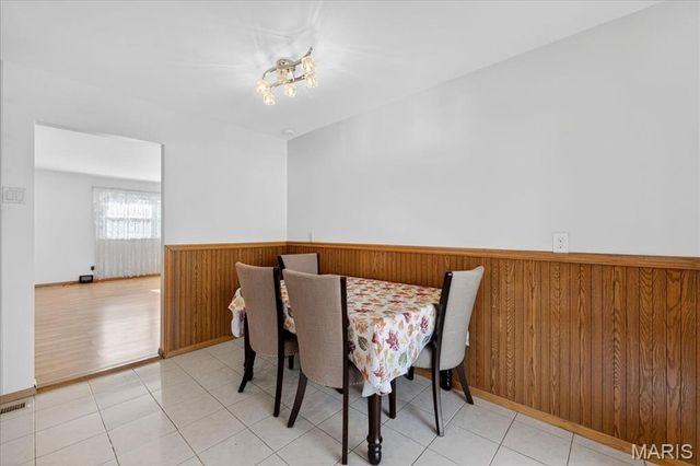 10391 Forest Brook Lane C, St Louis, MO 63146