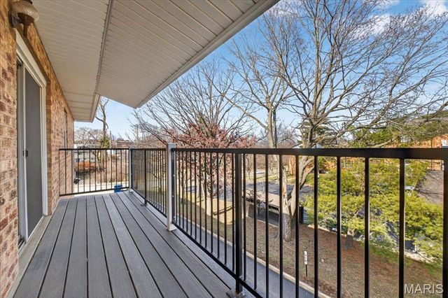 10391 Forest Brook Lane C, St Louis, MO 63146