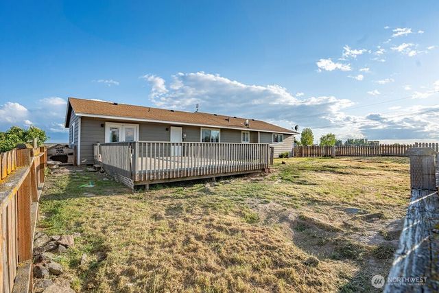 13576 NE Road 10, Moses Lake, WA 98837