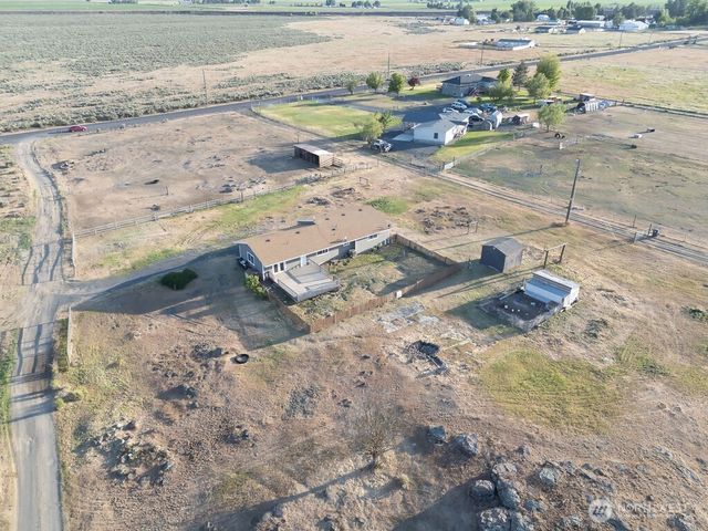 13576 NE Road 10, Moses Lake, WA 98837