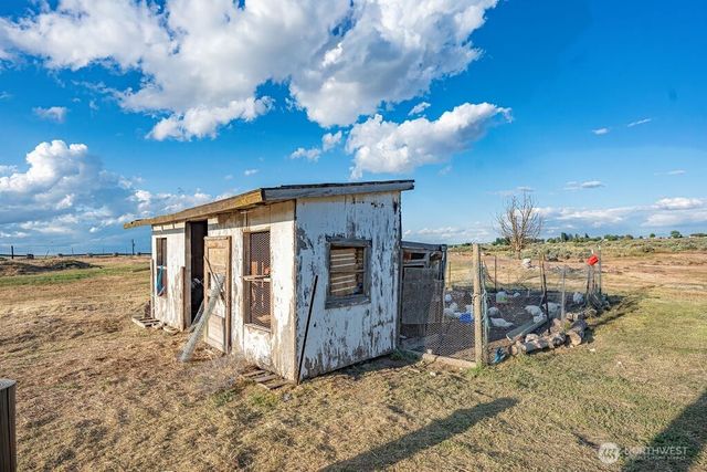 13576 NE Road 10, Moses Lake, WA 98837