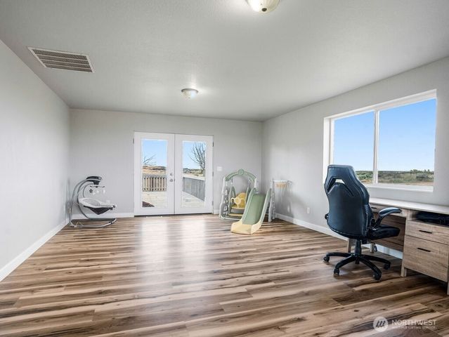 13576 NE Road 10, Moses Lake, WA 98837
